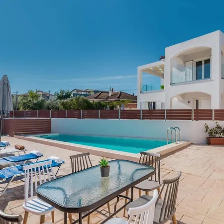 Splendid Zakynthos - 2 Bedrooms - Ocean Pool - Close To Amenities - Walking Distance To Beach Villa *